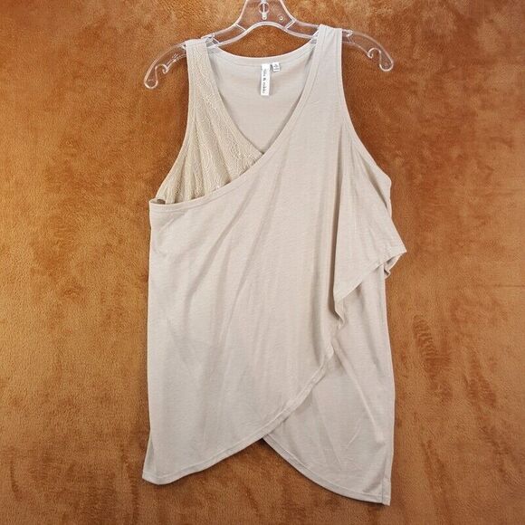 ROBBI & NIKKI Womens Top Medium Tan Pullover Tank Layered Faux Wrap Lace VNeck - Picture 1 of 8
